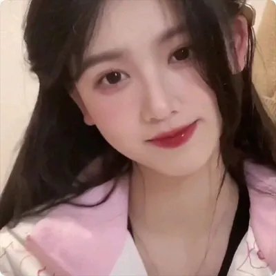 怪笑少女